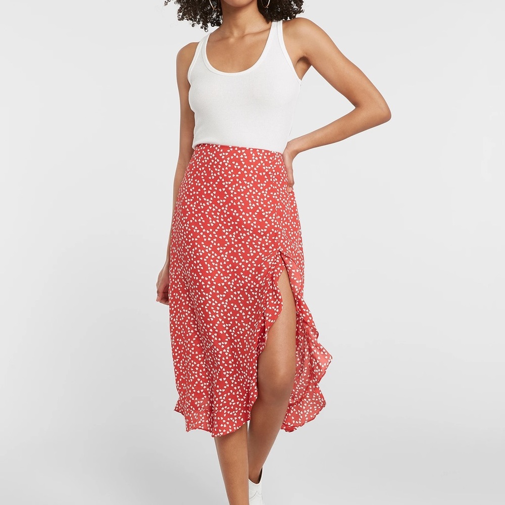 @uhlaysin Le Lis Red Heart Midi Ruffle Skirt